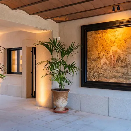 Florinda De La Cava - 3 Apartment *