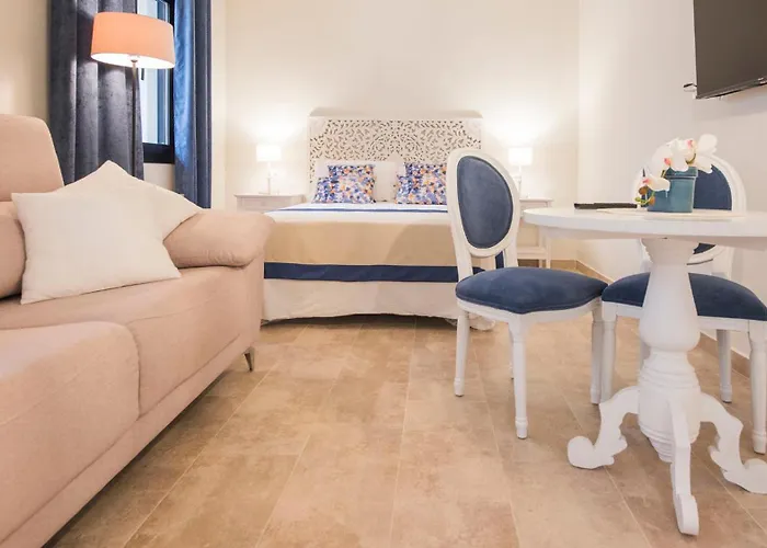 Florinda De La Cava - 3 * Toledo